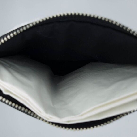 Betsey Johnson Faux Fur Sunglasses Case (grey/white/black) NWOT - Picture 3 of 3